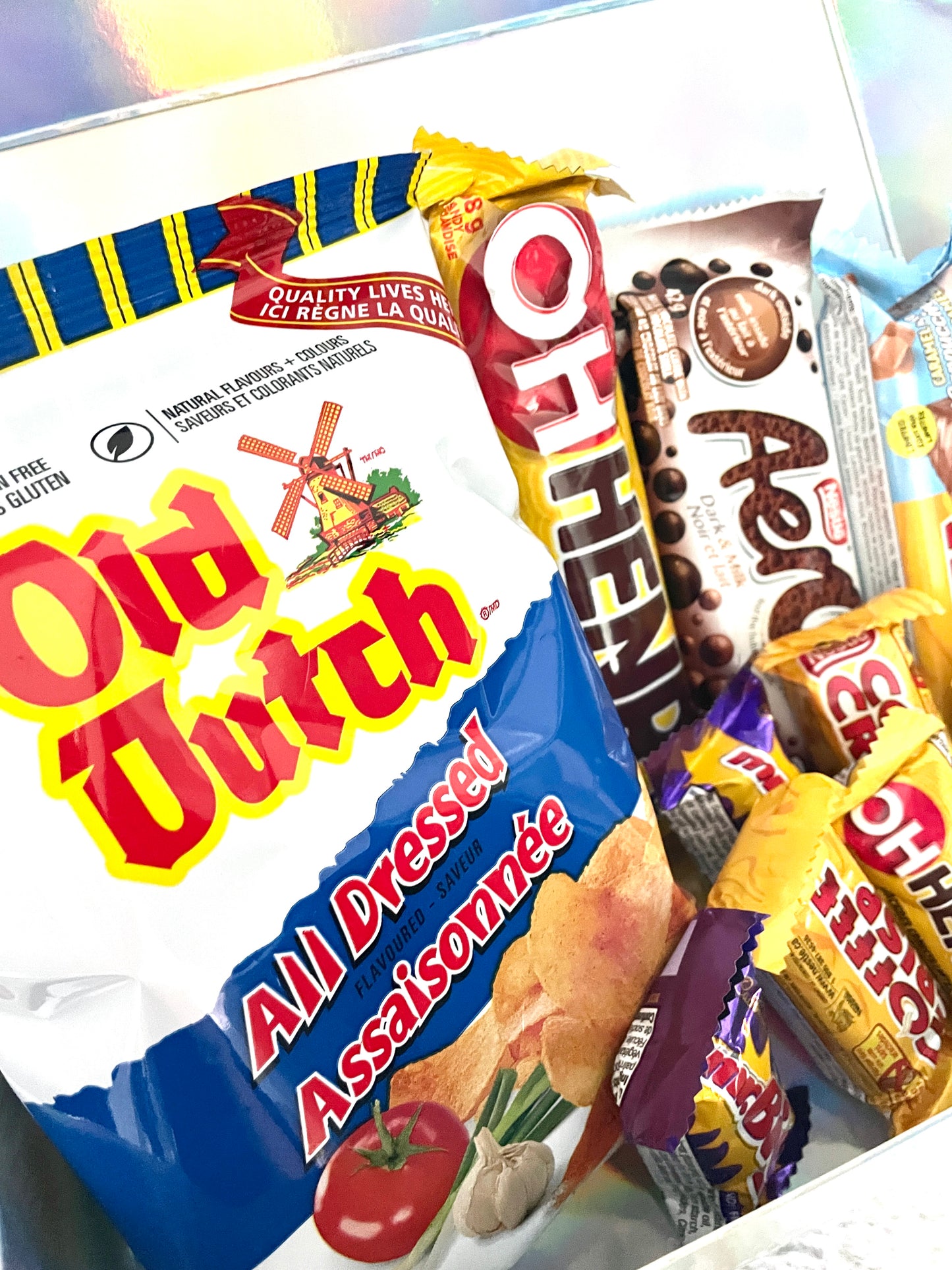 CLEARANCE Canadian Candy & Chip Sampler Gift Box