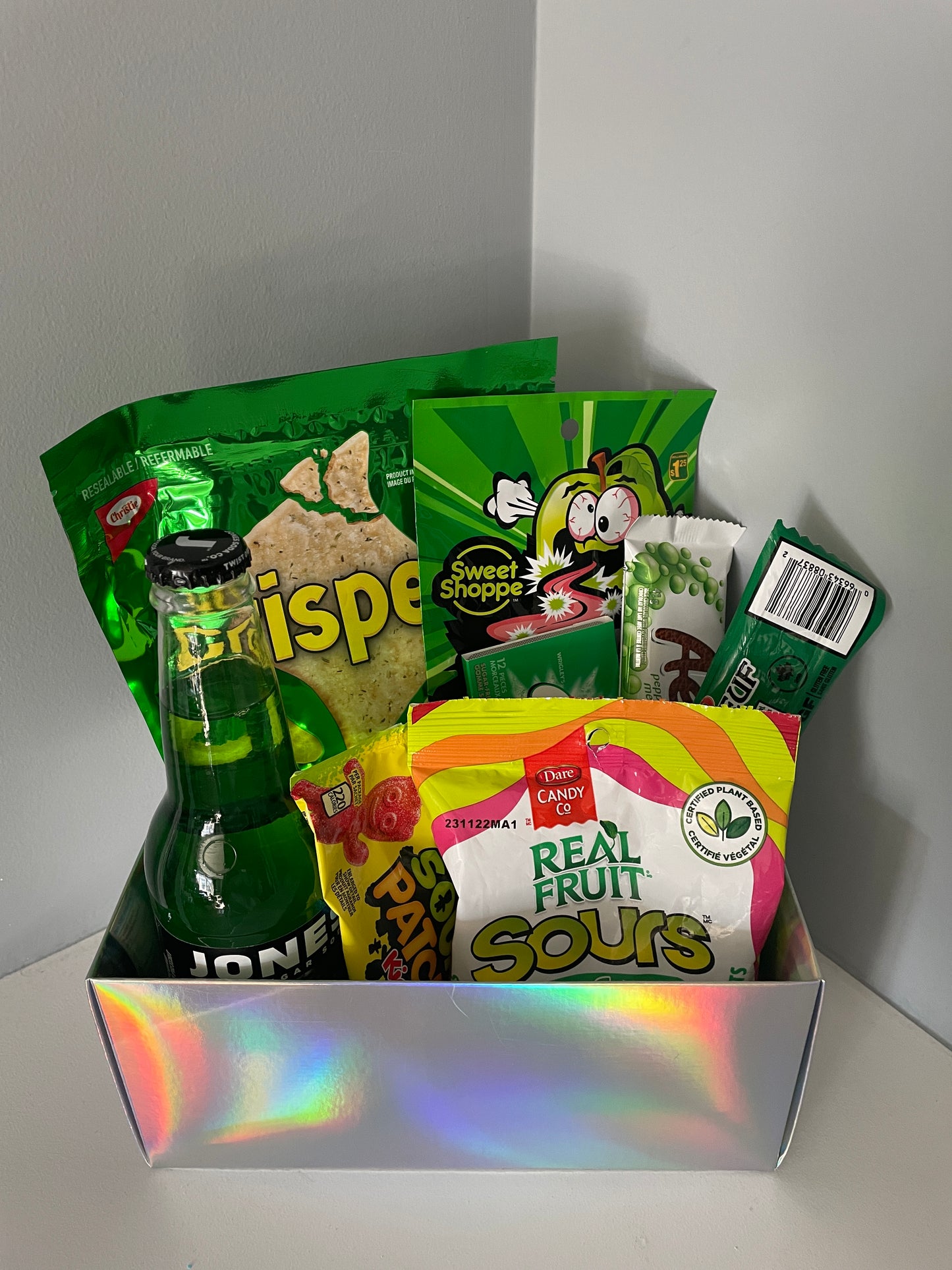 Green Theme Canadian Variety Snack Gift Box