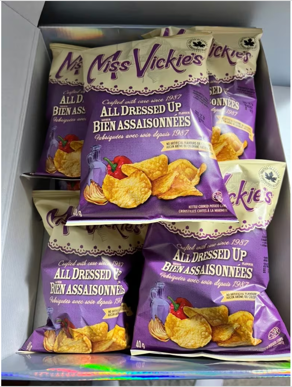 8-PACK Miss Vickies All Dressed Up Chips Gift Box Canadian Chips
