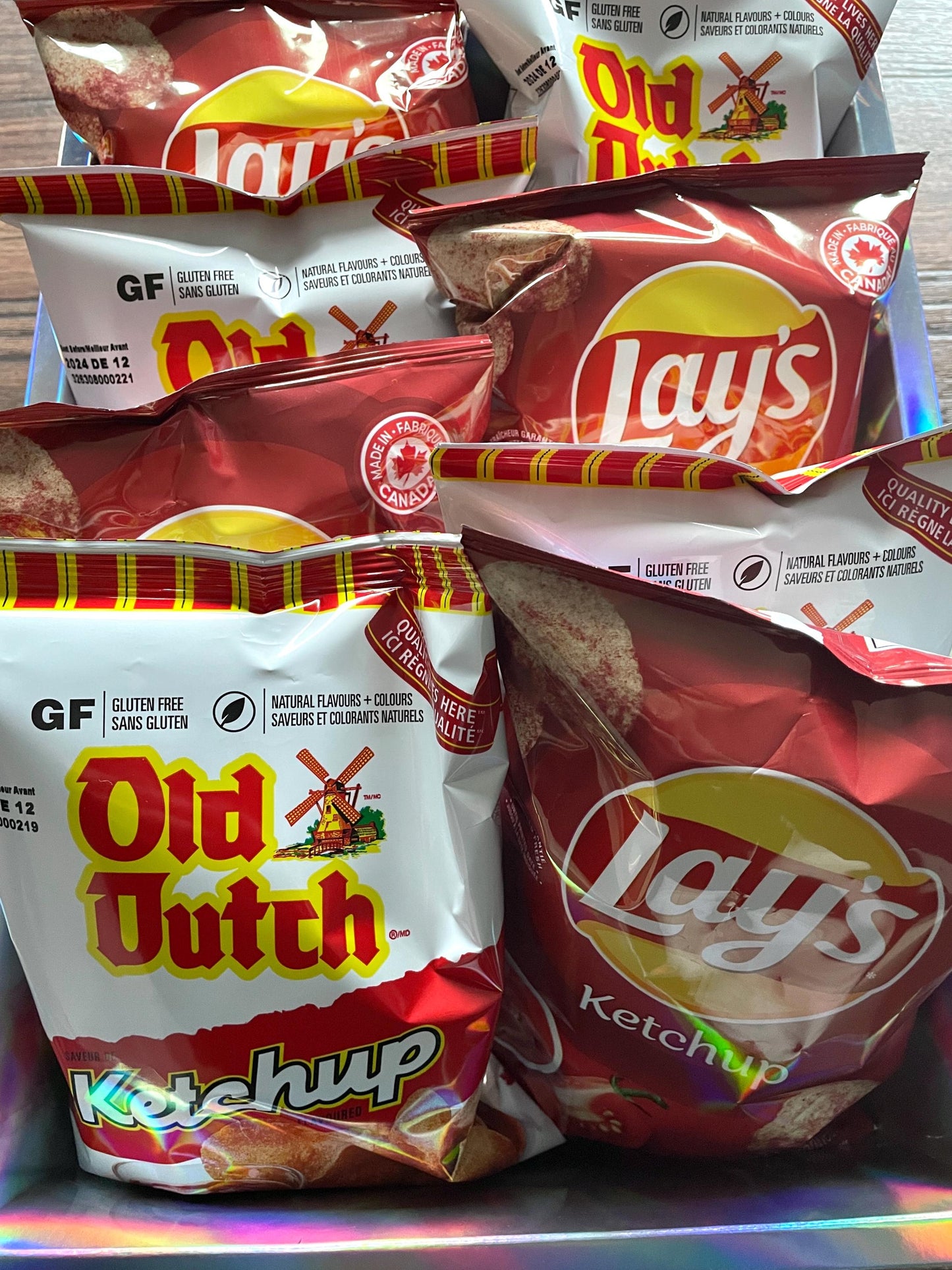 8-PACK Ketchup Chips Gift Box Canadian Chips