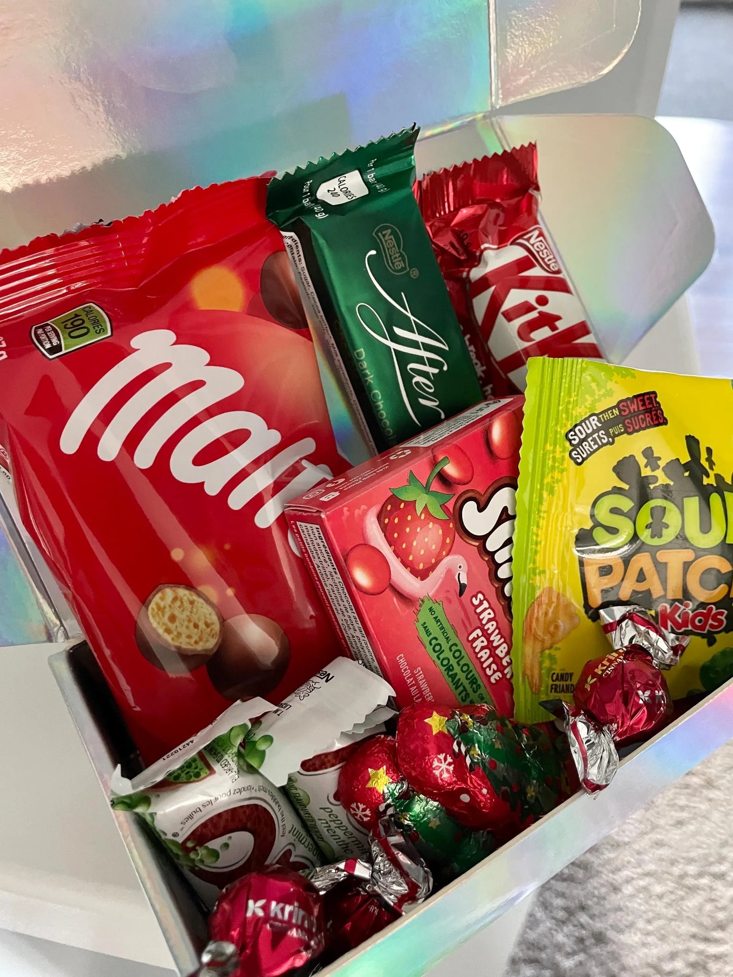 Christmas All Canadian Snack Gift Box 🎄