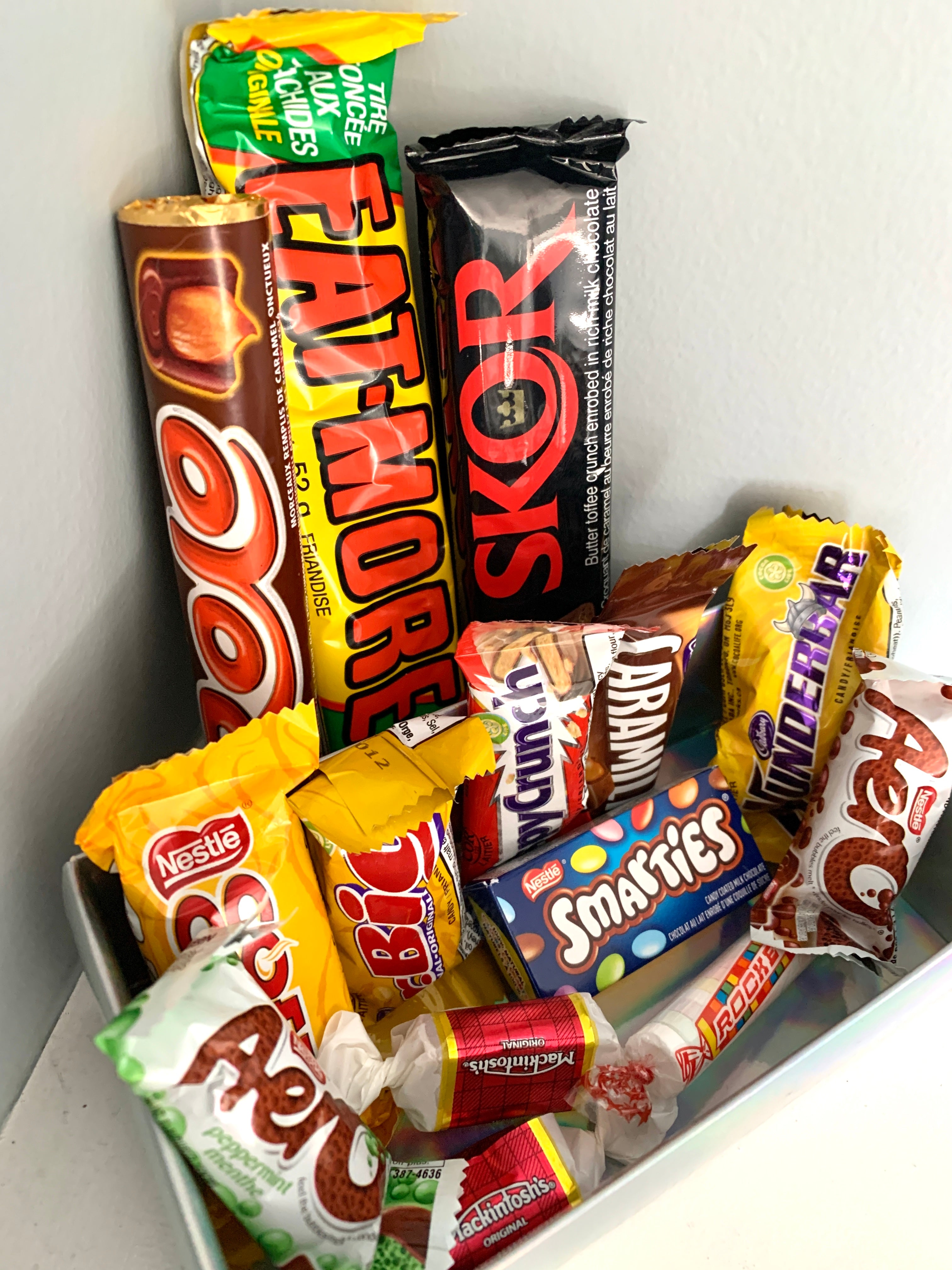 Sampler Snack Box Ultimate All Canadian Variety Snack Gift Box - Sampler – Oh Canada Candy